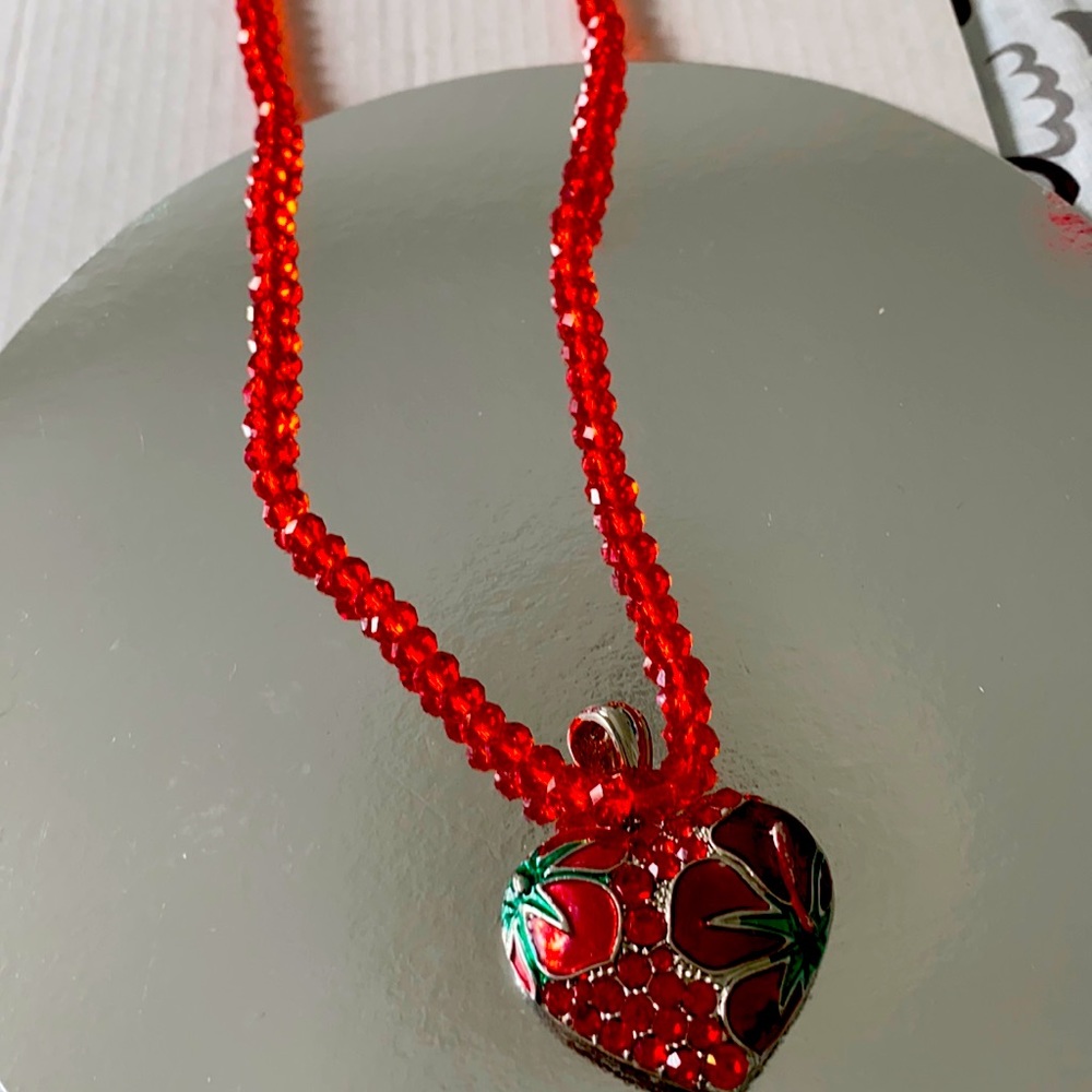 Australia crystal necklace